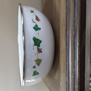 Lenox, Rose Manor green ivy metal enamelware bowl.